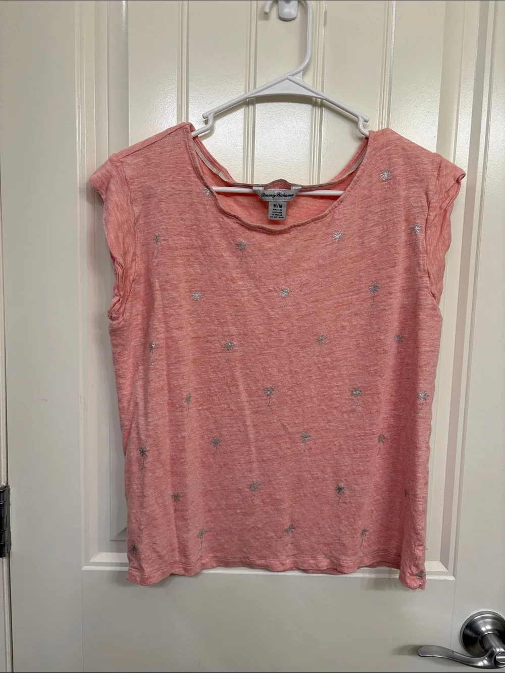 Tommy Bahama Coral Short Sleeve Tee with Silver Palm Trees 100% linen - Picture 1 of 9